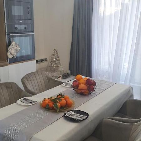 Sunny Apartment Благоэвгард Экстерьер фото